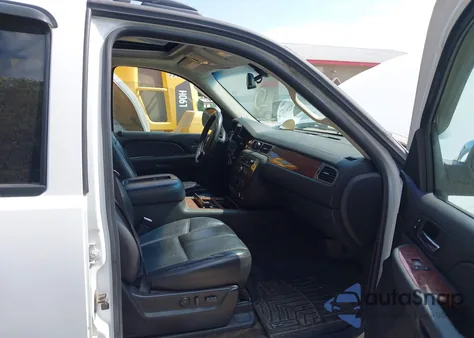 2007 Chevrolet Avalanche K1500 from USA, damaged, VIN 3GNFK12357G312457